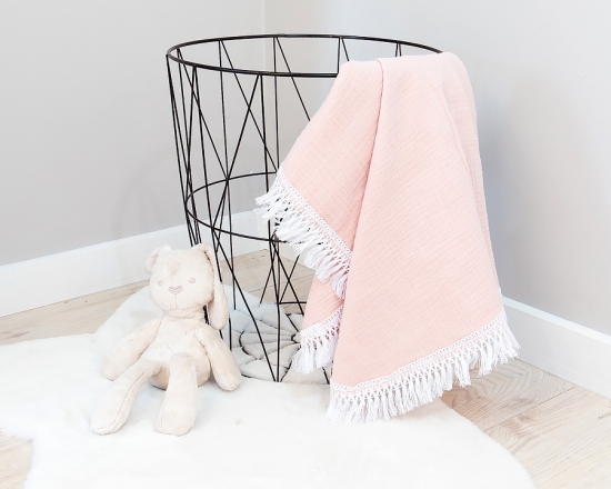 Baby Nellys Luxusní jednovrstvá mušelínová deka BOHO s třásněmi, 70 x 100 cm, růžová