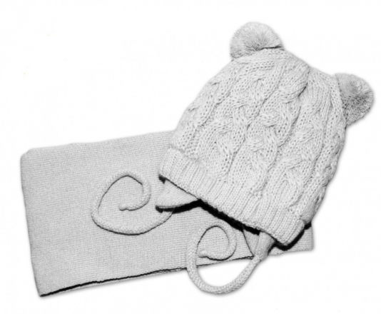 Zimní pletená kojenecká čepička s šálou TEDDY - šedá s bambulkami, vel. 62/68
